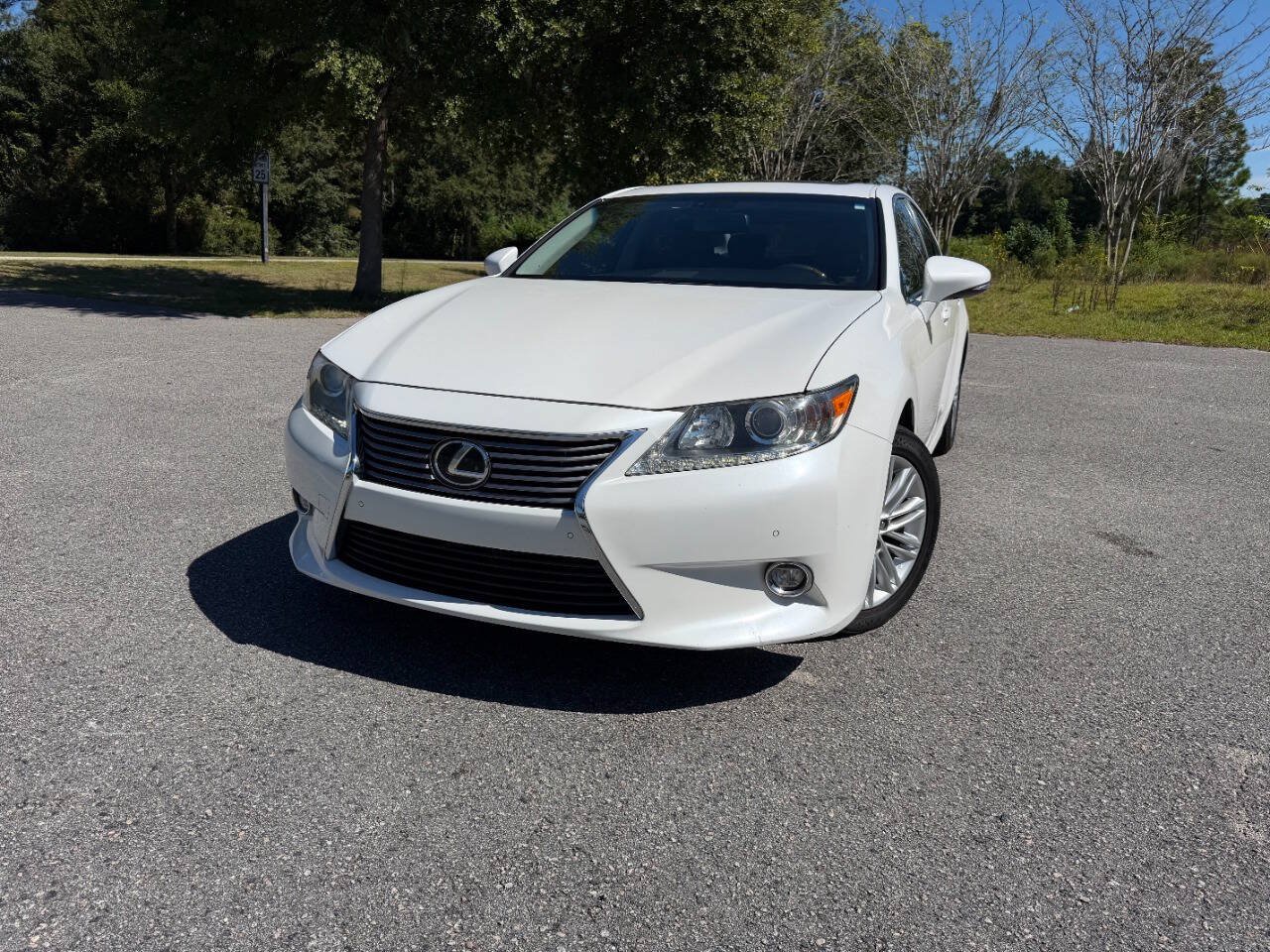 Used 2015 Lexus ES 350 w/ Luxury Package FWD image 28