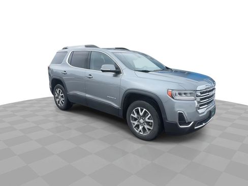 Certified 2023 GMC Acadia SLE w/ Driver Convenience Package image 2