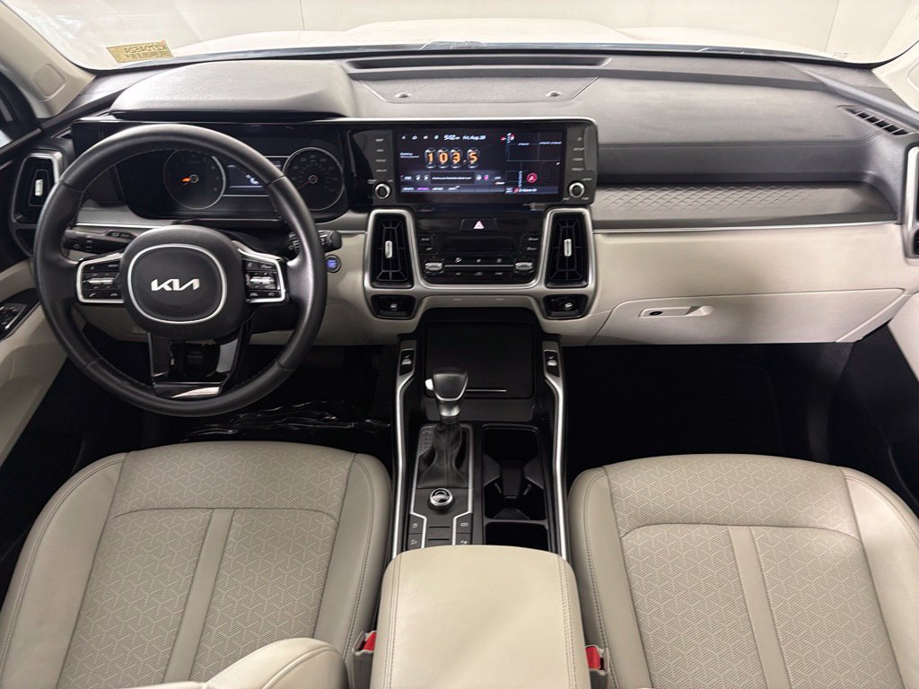 Used 2022 Kia Sorento S w/ Panoramic Sunroof Package FWD image 36
