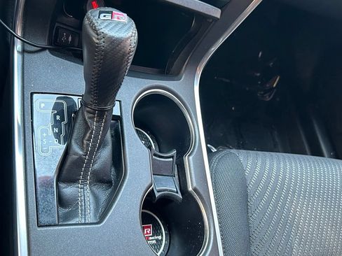Used 2016 Toyota Camry LE FWD image 19