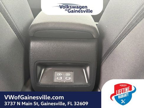 Used 2024 Toyota Corolla LE image 12