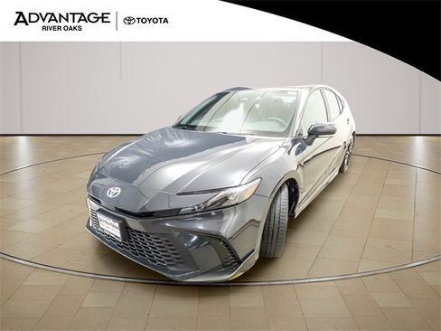 Certified 2025 Toyota Camry SE image 4