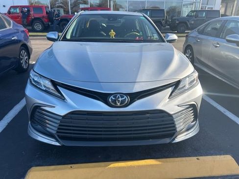 Used 2023 Toyota Camry LE image 2
