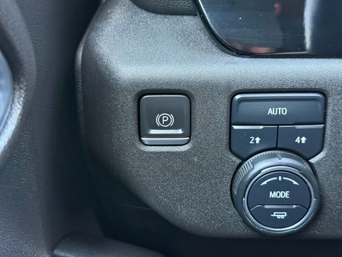 Certified 2023 Chevrolet Silverado 1500 LT image 34