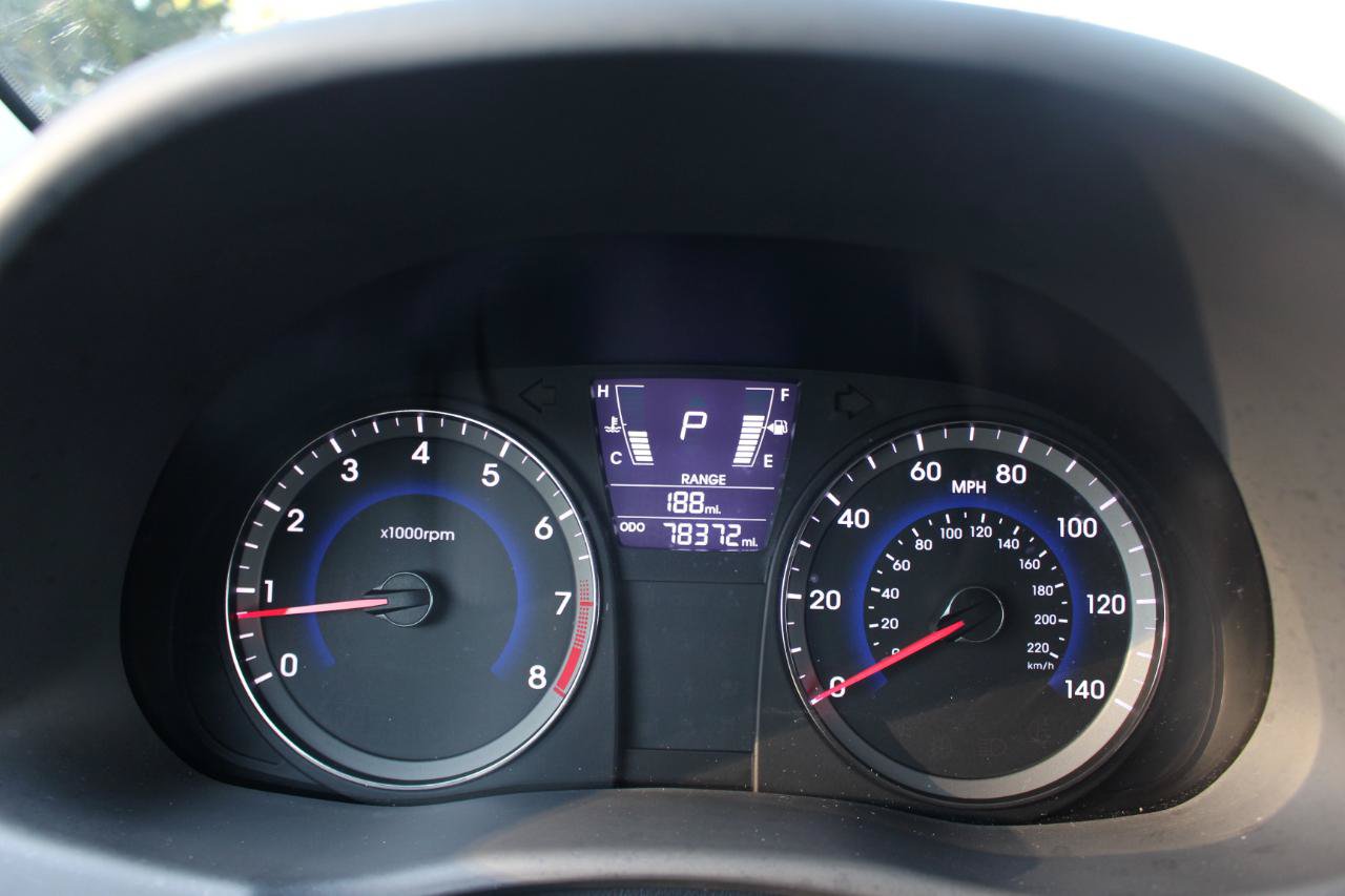 Used 2014 Hyundai Accent SE FWD image 20