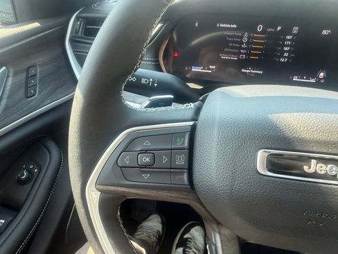 New 2026 Jeep Grand Cherokee L Limited AWD/4WD image 19