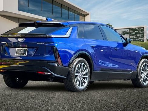 New 2026 Cadillac Lyriq Sport image 4