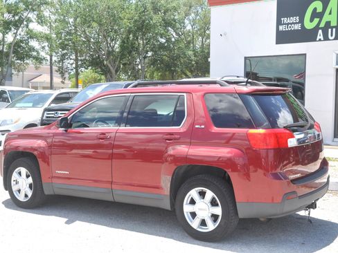 Used 2011 GMC Terrain SLE FWD image 8