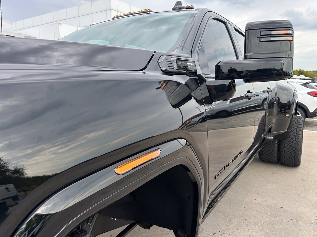 New 2026 GMC Sierra 3500 Denali Ultimate w/ LPO, Black Badging Package AWD/4WD image 13