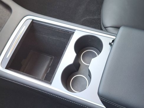 Used 2023 Tesla Model 3 Standard Range image 20