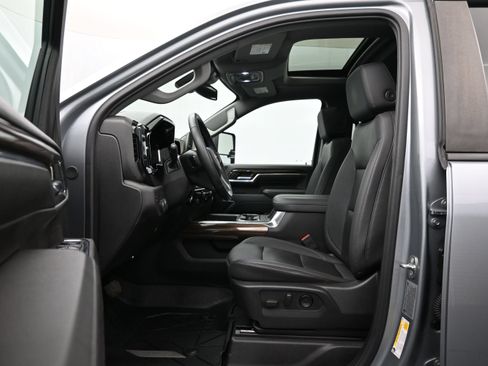 Used 2024 Chevrolet Silverado 3500 LT w/ Texas Edition AWD/4WD image 9