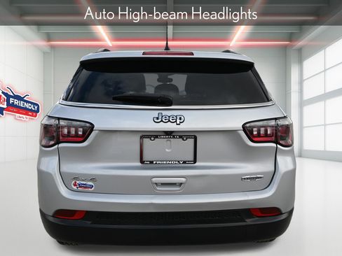 Used 2024 Jeep Compass Latitude image 33