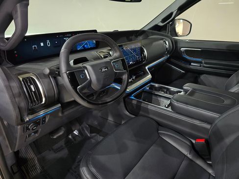 New 2025 Ford Expedition Platinum w/ Stealth Performance Package image 20