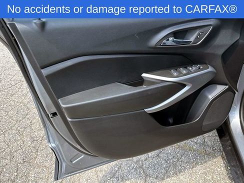 Certified 2024 Chevrolet Trax RS w/ Driver Confidence Package FWD image 17