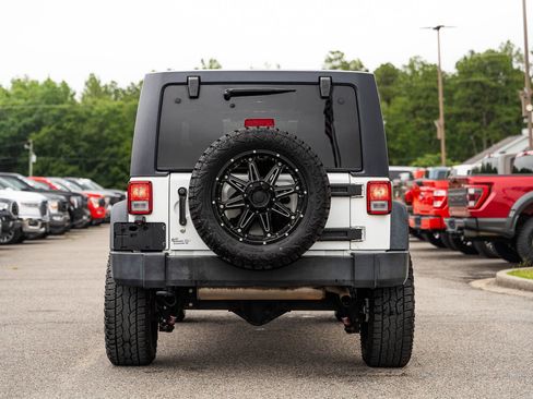 Used 2018 Jeep Wrangler Unlimited Sport S AWD/4WD image 6