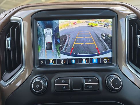 Used 2020 Chevrolet Silverado 2500 High Country image 16