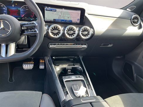 Certified 2025 Mercedes-Benz GLA 250 GLA 250 image 11