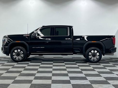 Used 2026 GMC Sierra 2500 Denali w/ Denali Reserve Package AWD/4WD image 7