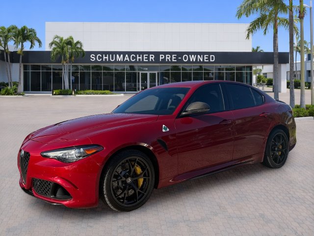 Used 2019 Alfa Romeo Giulia Quadrifoglio w/ Driver Assist Dynamic Package RWD image 3