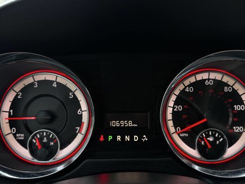 Used 2019 Dodge Grand Caravan SXT image 18