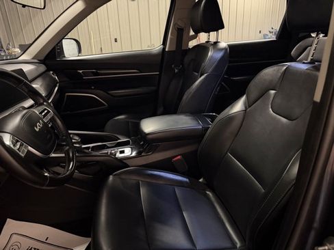 Used 2024 Kia Telluride S w/ S Sunroof Package image 14