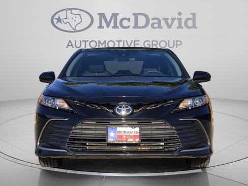 Used 2021 Toyota Camry LE FWD image 8
