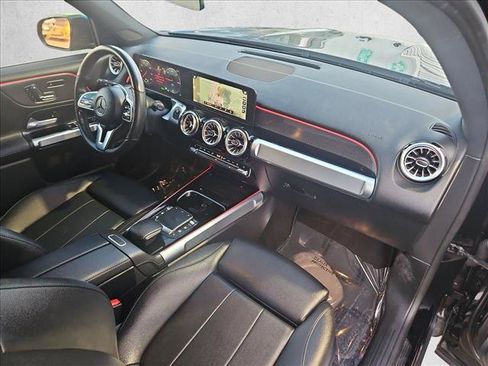 Used 2023 Mercedes-Benz EQB 300 4MATIC image 22