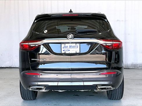 Used 2021 Buick Enclave Essence w/ Sound and Sites Package image 3