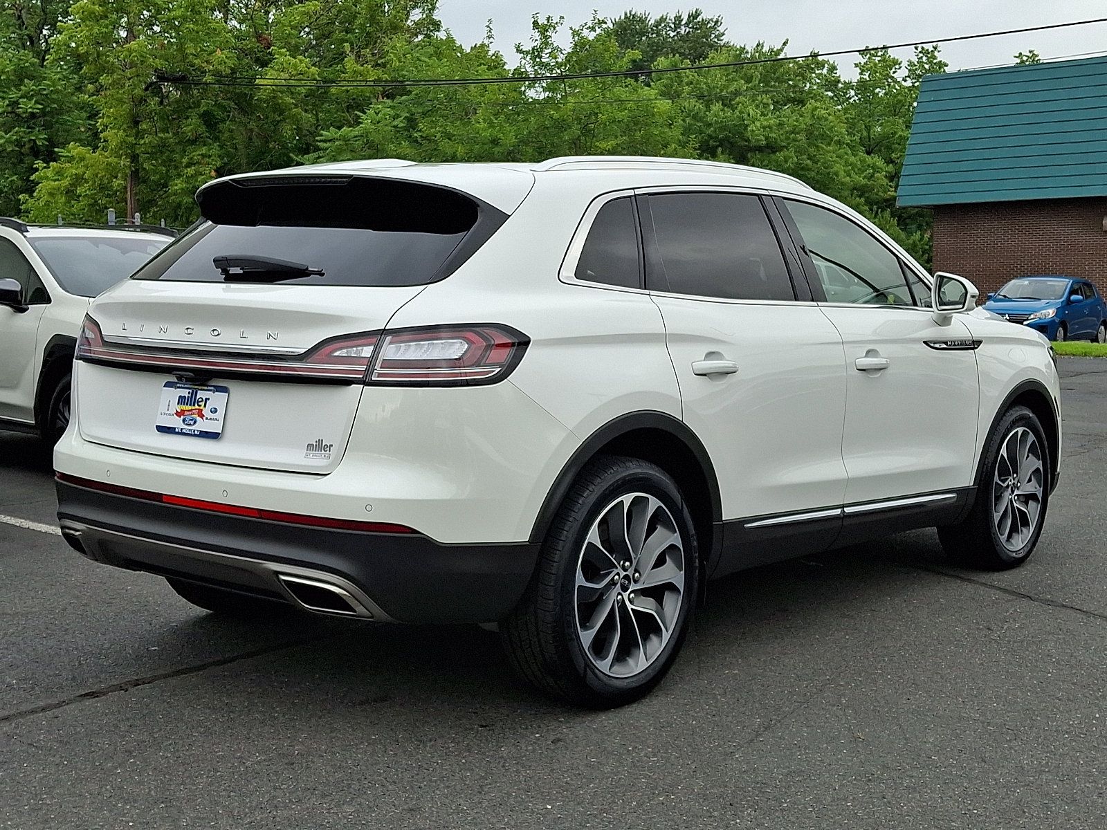 Certified 2023 Lincoln Nautilus Reserve AWD/4WD image 6