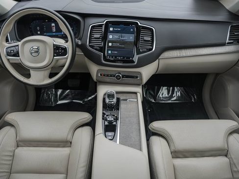 Used 2023 Volvo XC90 B6 Ultimate w/ Protection Package Premier image 21
