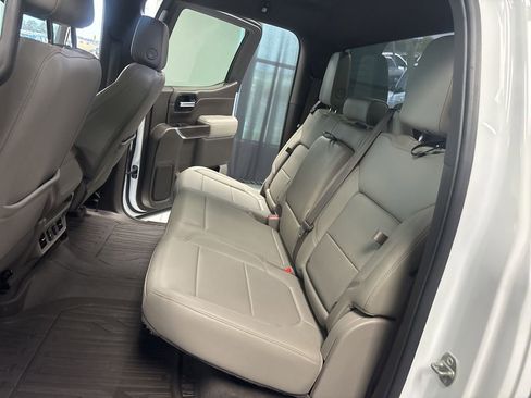 Used 2022 GMC Sierra 1500 SLT AWD/4WD image 31