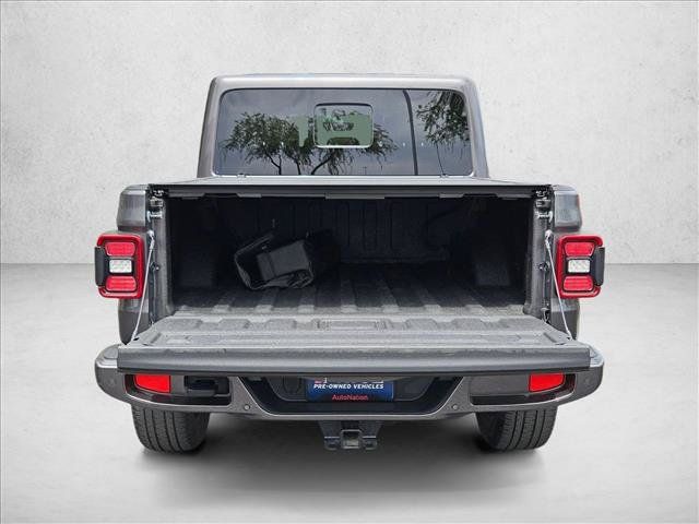 Used 2021 Jeep Gladiator Overland AWD/4WD image 6