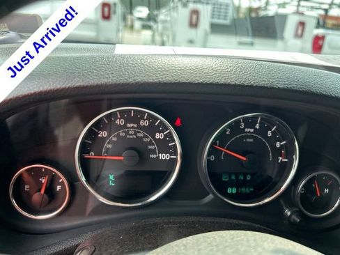 Used 2016 Jeep Wrangler Unlimited Rubicon w/ Connectivity Group AWD/4WD image 20