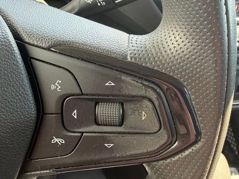 Used 2022 Chevrolet TrailBlazer LT w/ Convenience Package FWD image 25