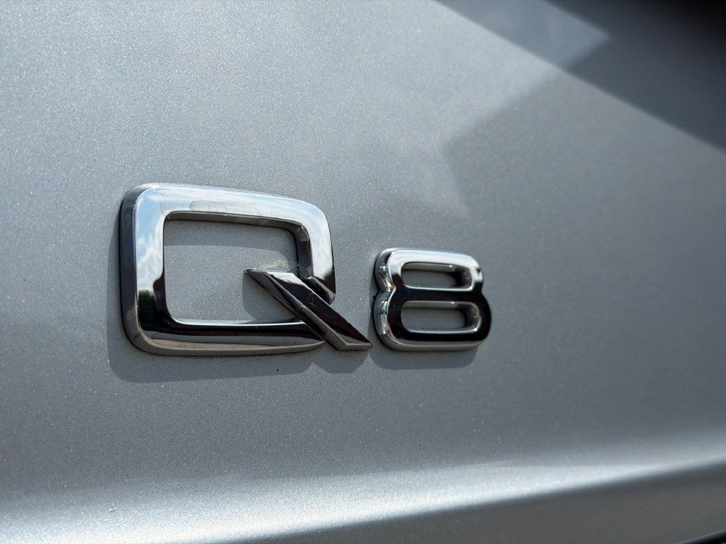 Used 2023 Audi Q8 Premium Plus w/ Premium Plus Package AWD/4WD image 9
