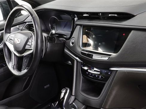 Certified 2023 Cadillac XT5 Sportv w/ LPO, Floor Liner Package image 23