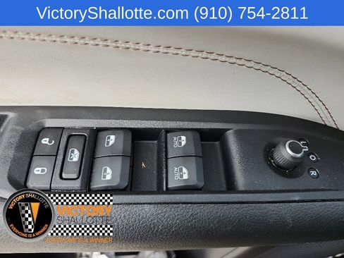 Certified 2022 Jeep Compass Limited AWD/4WD image 17