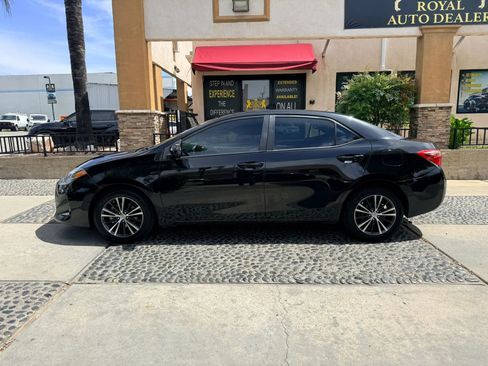 Used 2018 Toyota Corolla LE w/ LE Premium Package image 8