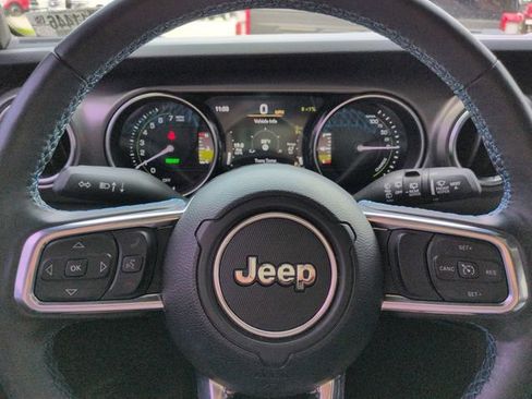 Used 2023 Jeep Wrangler Unlimited Rubicon 4xe w/ Steel Bumper Group AWD/4WD image 33