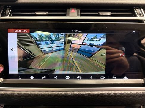 Used 2018 Land Rover Range Rover Velar S AWD/4WD image 19