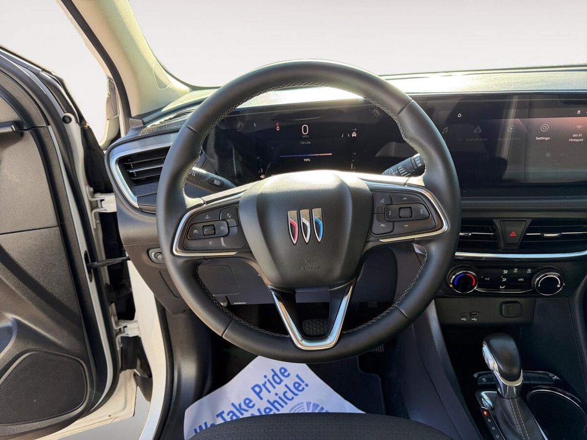 Used 2024 Buick Encore GX Preferred AWD/4WD image 12