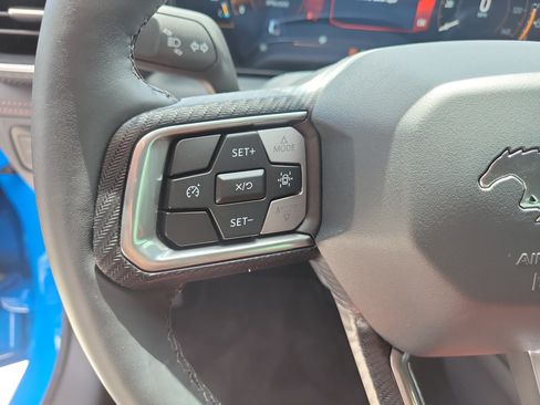 Used 2025 Ford Mustang Premium RWD image 21