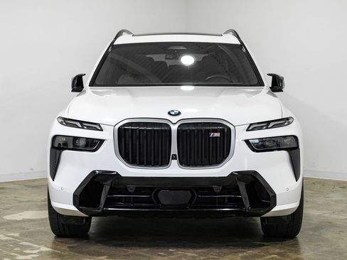 Used 2023 BMW X7 M60i AWD/4WD image 6