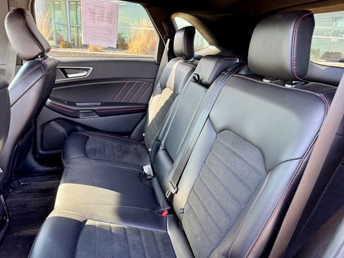 Used 2023 Ford Edge ST-Line image 10