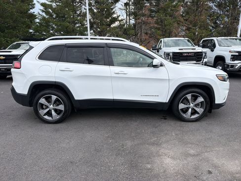 Used 2020 Jeep Cherokee Limited w/ Technology Group FWD image 11