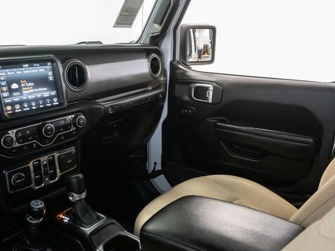 Used 2023 Jeep Wrangler Unlimited w/ Cold Weather Group AWD/4WD image 12