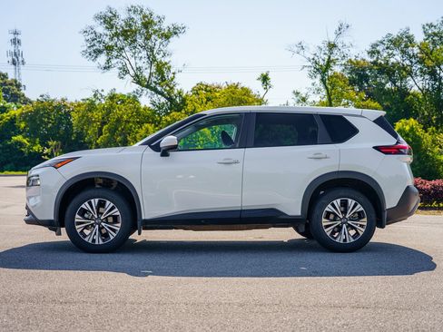 Used 2023 Nissan Rogue SV FWD image 4