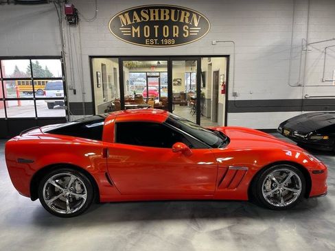Used 2011 Chevrolet Corvette Grand Sport w/ Preferred Equipment Group image 9