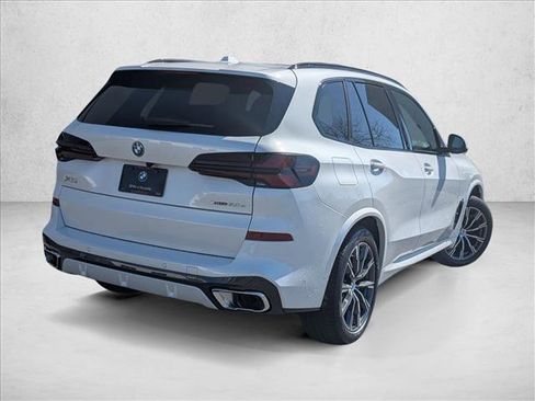 Used 2026 BMW X5 xDrive50e w/ M Sport Package AWD/4WD image 2