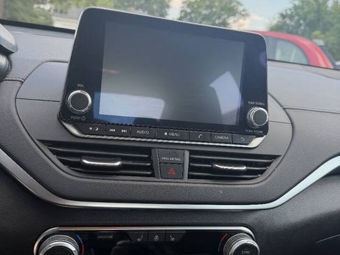 Used 2020 Nissan Altima 2.5 SV FWD image 13